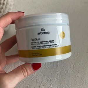 Arbonne FunSun Instantly Soothing Gelee